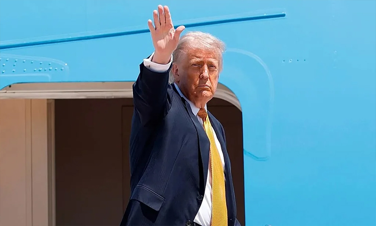 Trump vows to push Xi to 'open up' China at superpower summit
