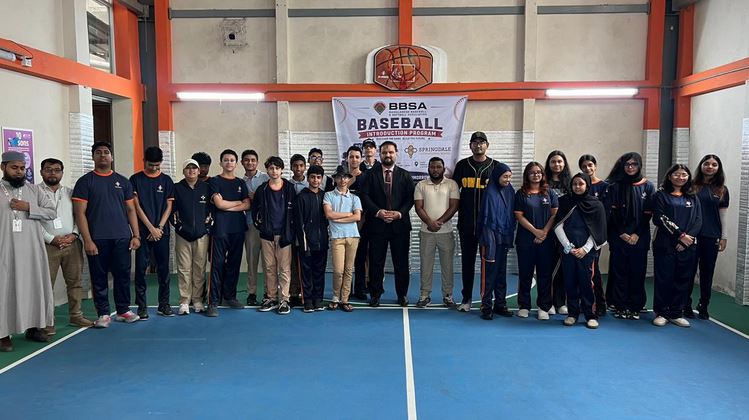 Baseball5 introductory program, exhibition matches held