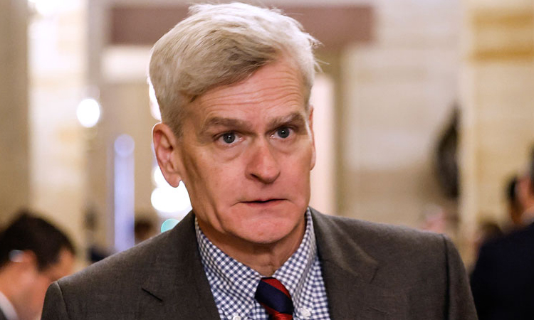 US senator loses primary bid to Trump-backed challenger