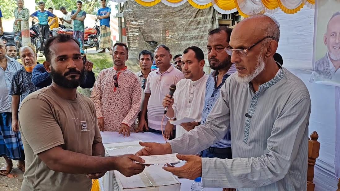 Financial aid distributed among fire victims in Pirojpur
