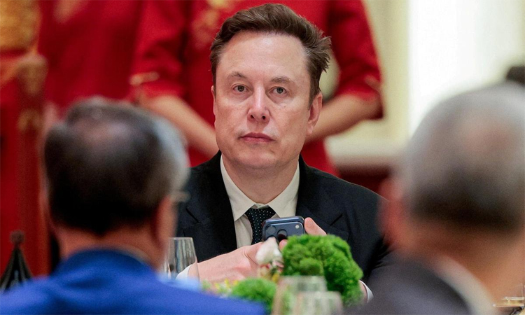 Musk loses blockbuster OpenAI suit as jury says too late