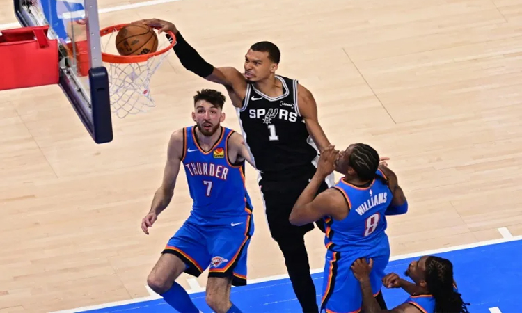 Wembanyama dazzles as Spurs top Thunder in double-overtime thriller