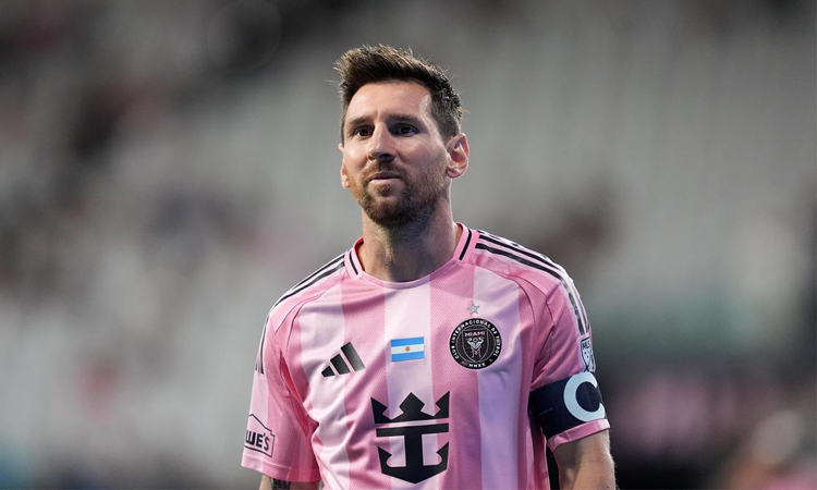 Lionel Messi exits MLS game in injury scare ahead of World Cup