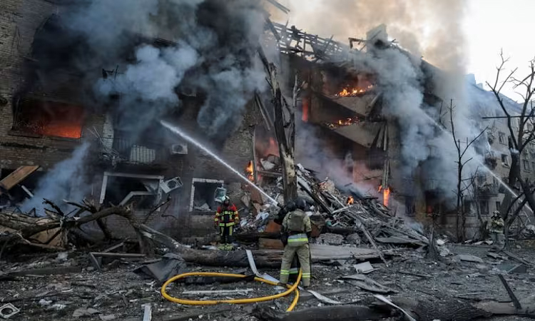 Russia kills 4 in massive Ukraine attack using nuclear-capable missile