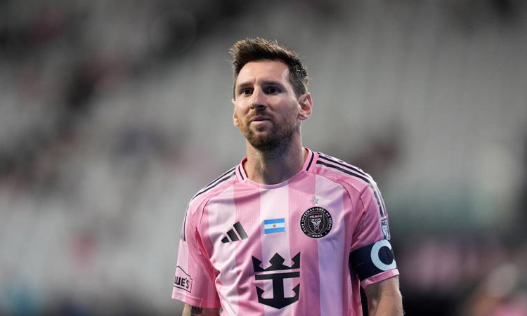 Messi diagnosed with left hamstring fatigue, return plan uncertain