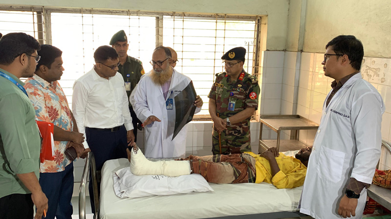Govt to bear medical expenses of injured persons in Tangail accident