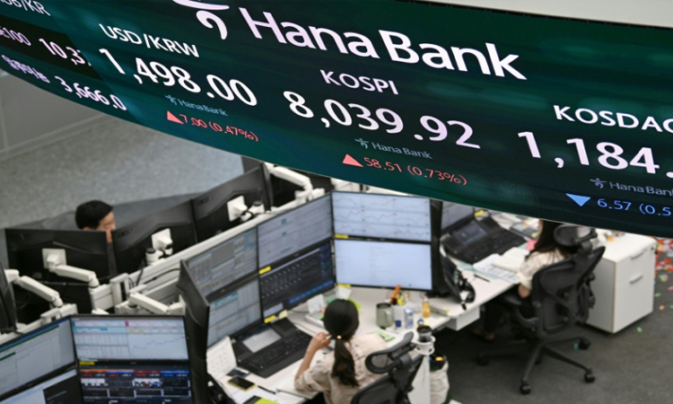 Asia stocks mixed over hopes of US-Iran deal, tech gains