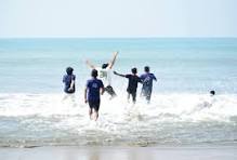 Eid holiday rush turns Cox’s Bazar into a tourist hotspot