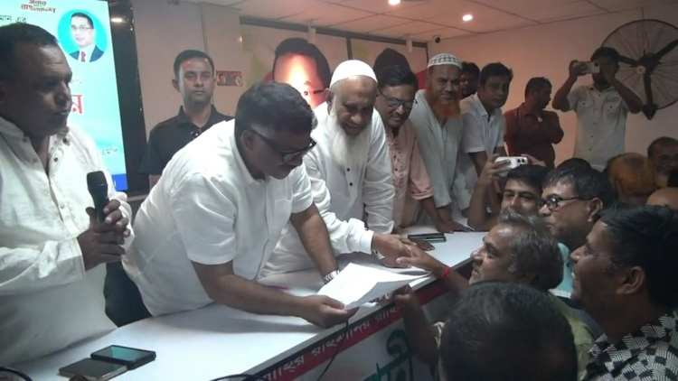 PM's relief fund distributes Tk 50 lakh to 16 institutions in Natore