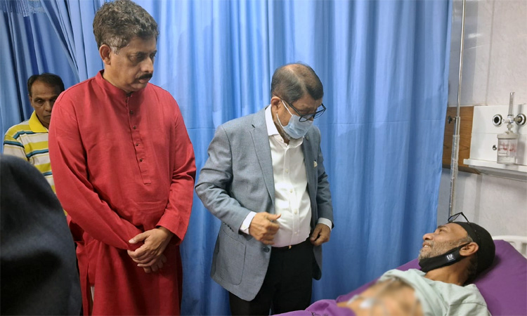 Health Minister visits hospital to see Ramisa's father