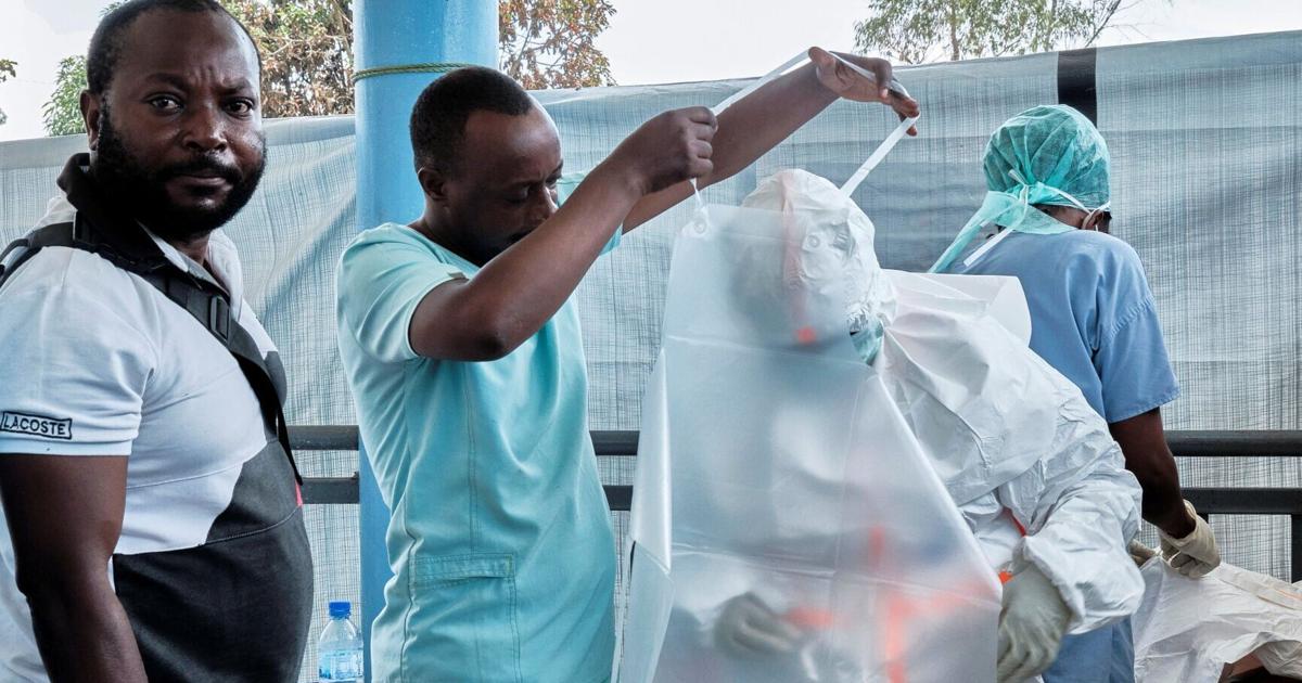 WHO sees sharp drop in suspected Ebola cases from 906 to 116