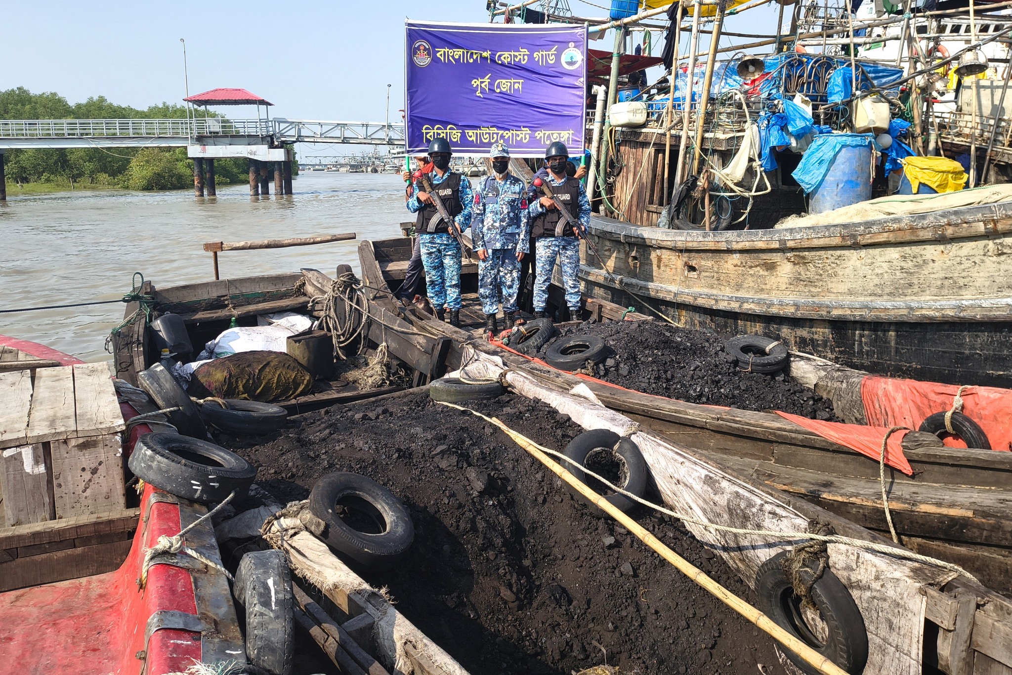 BCG seizes 3 tonnes of smuggled coal, 2 boats in Patenga