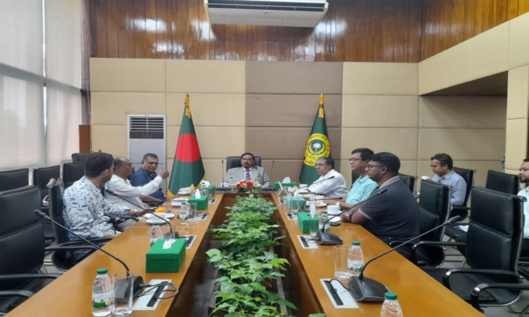 Journalists, parliament must work together to advance country: Speaker