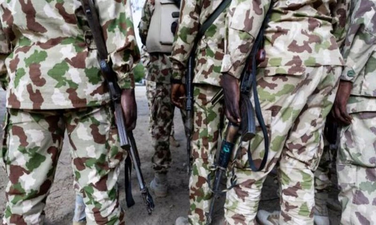 Nigerian jihadists kill 8 troops in first raids since IS leader's death