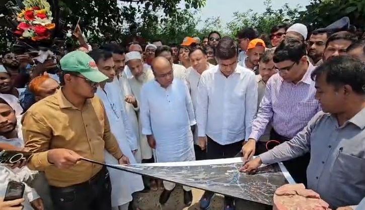 Azad visits historic Patli Canal associated with Ziaur Rahman’s memory