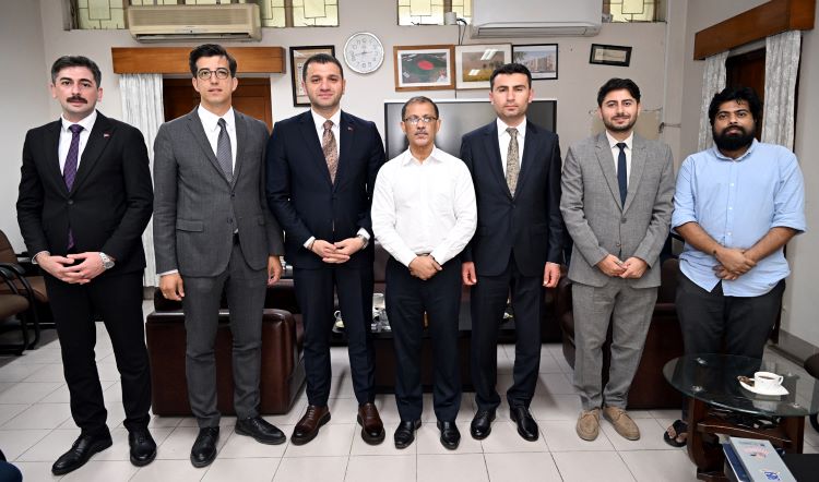 TIKA delegation calls on DU Treasurer