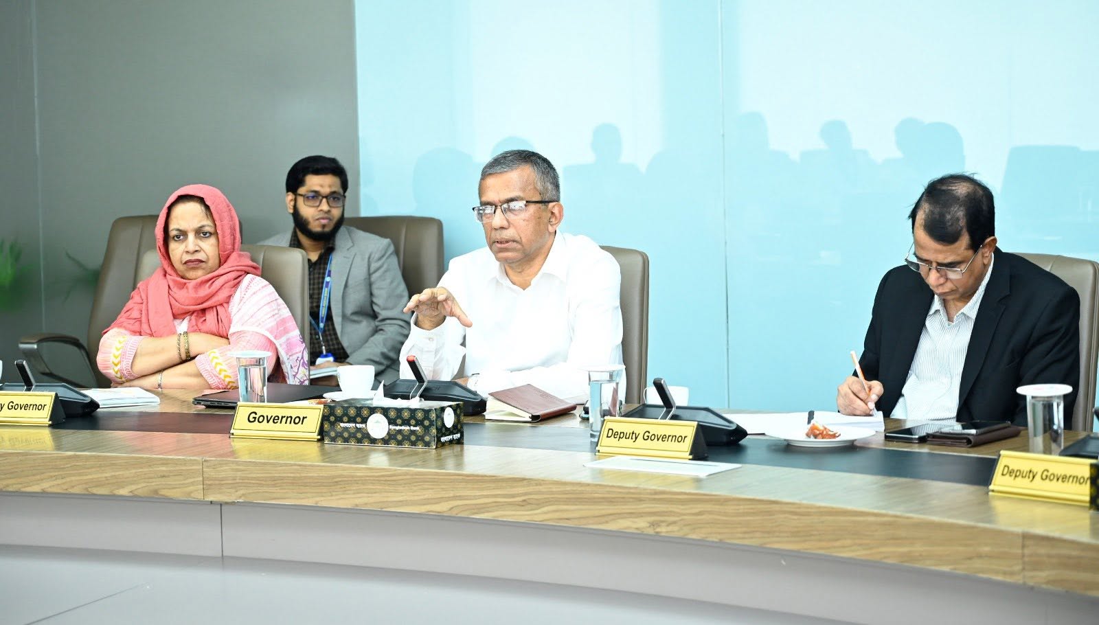 BB chief outlines banking reforms in meeting with Sampadak Parishad