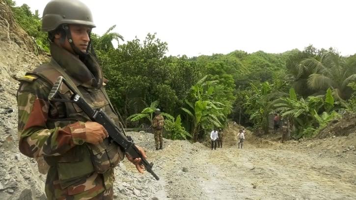 Bangladesh Army launches road construction in Jungle Salimpur