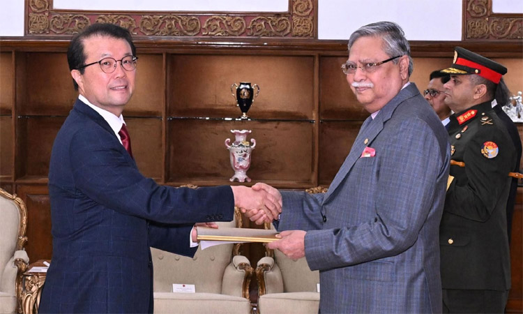 President urges South Korea to boost trade, investment with Bangladesh
