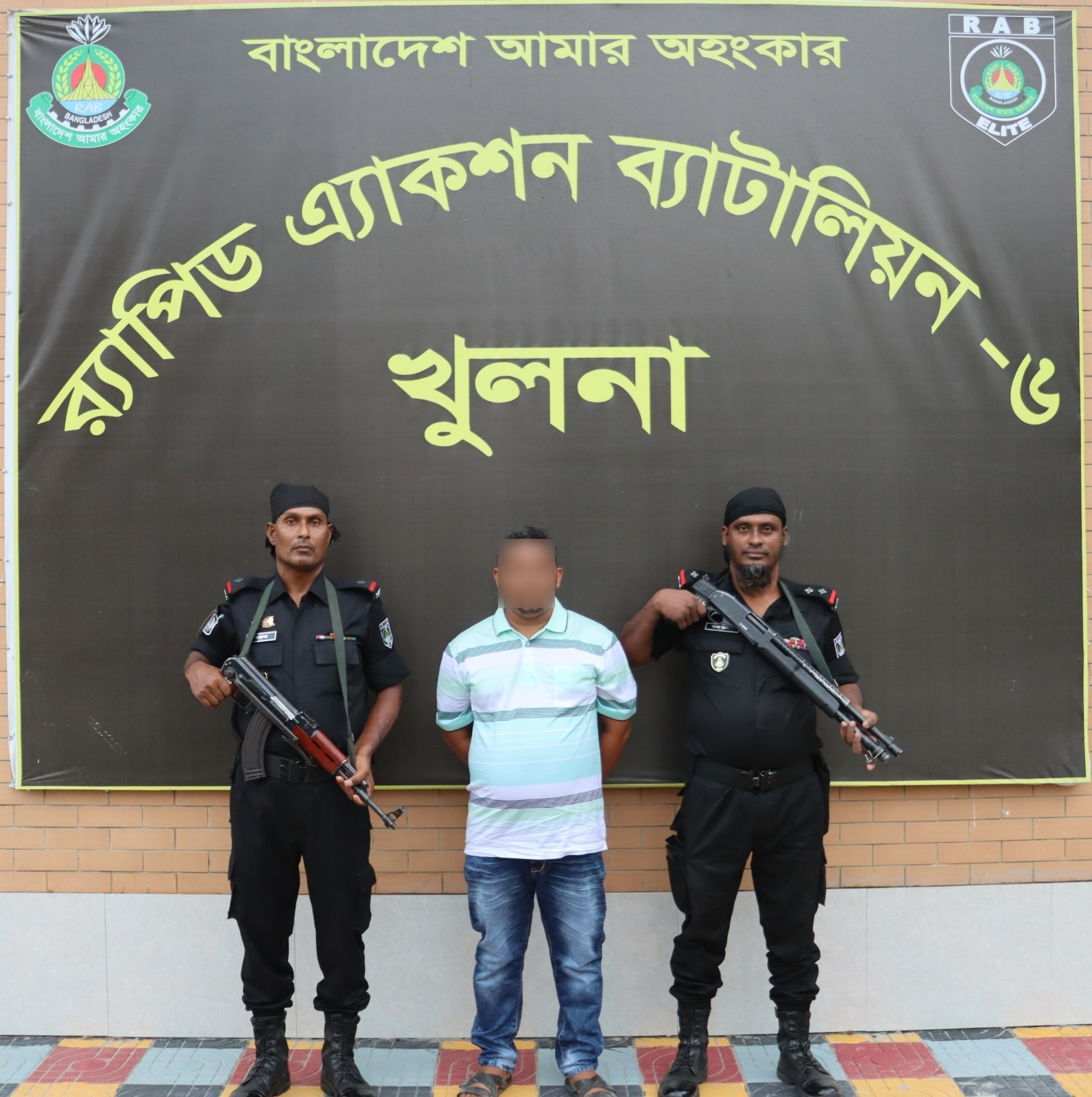 RAB arrests prime accused in Paikgachha mob killing case 