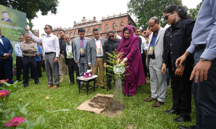 Dr. Zubaida Rahman calls for building liveable world through tree plantation