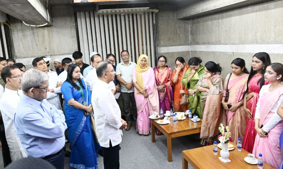 Members of Mayer Dak meet PM