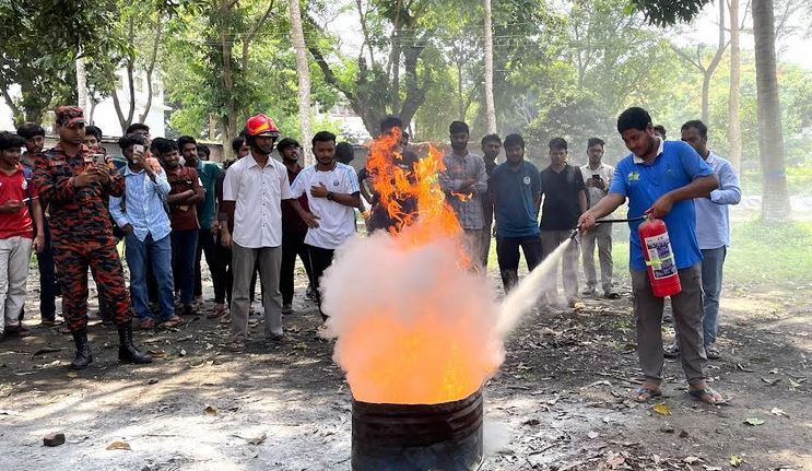 Training on fire safety education held at RUET