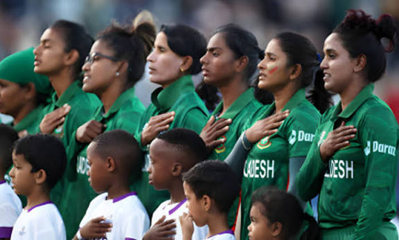 Tigresses suffer 9-wicket defeat to Australia in T20 WC