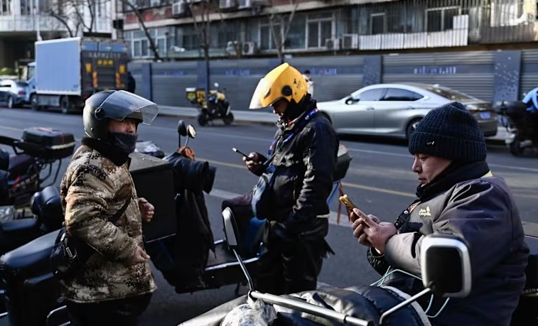 China seeks to curb 'unfair' competition in food delivery sector