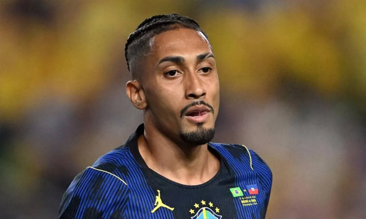 Brazil's Raphinha to have 'intensive treatment' on thigh injury