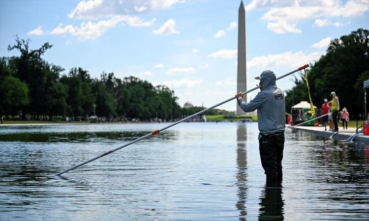 Trump blames 'terrible vandals' for Washington pool renovation woes