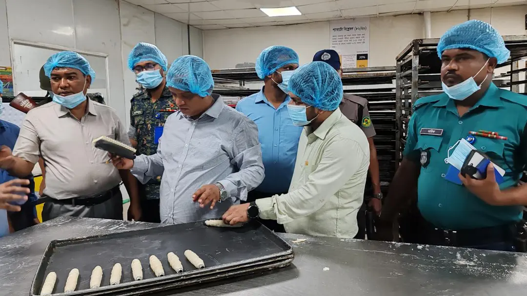 3 food manufacturing companies fined Tk 36 lakh in Ctg