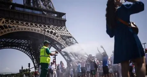 France heatwave's first major outage leaves 68,000 homes without power