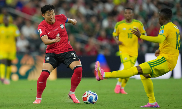 South Africa stun South Korea to make World Cup history