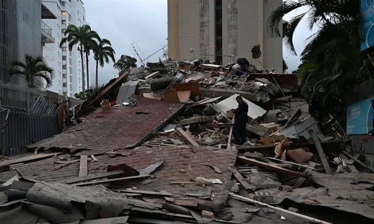 Iran says ready to assist Venezuela with quake relief operations