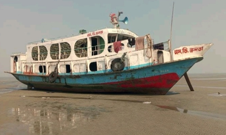 Navigability crisis continues to disrupt Bhola-Lakshmipur water route
