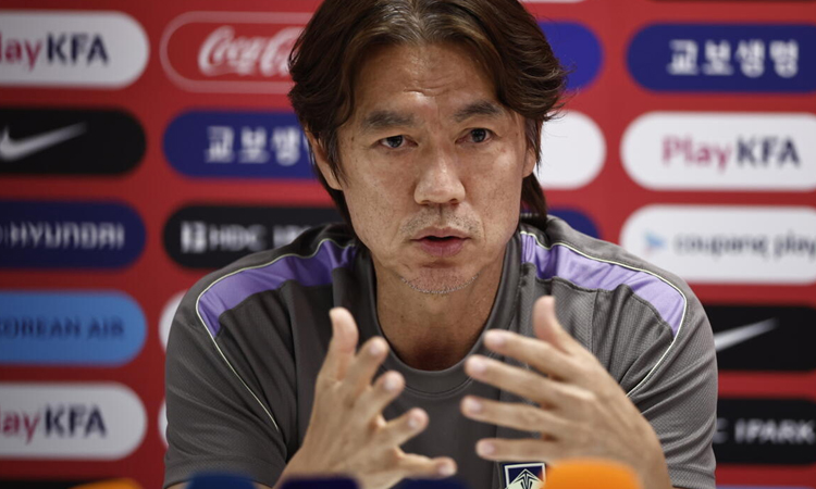 South Korea coach bereft of answers with World Cup hopes on knife-edge