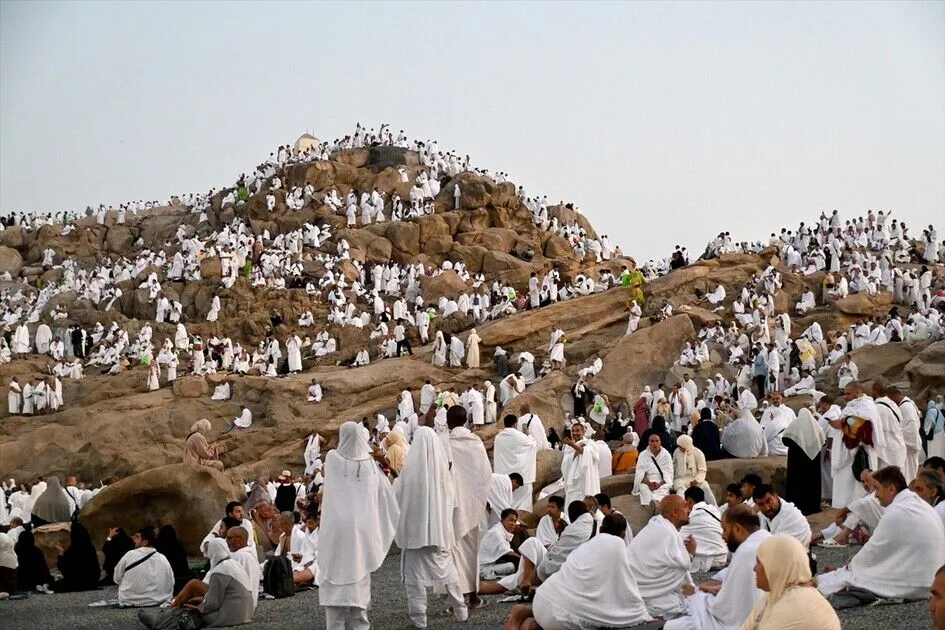 77,069 Bangladeshi Hajis return home