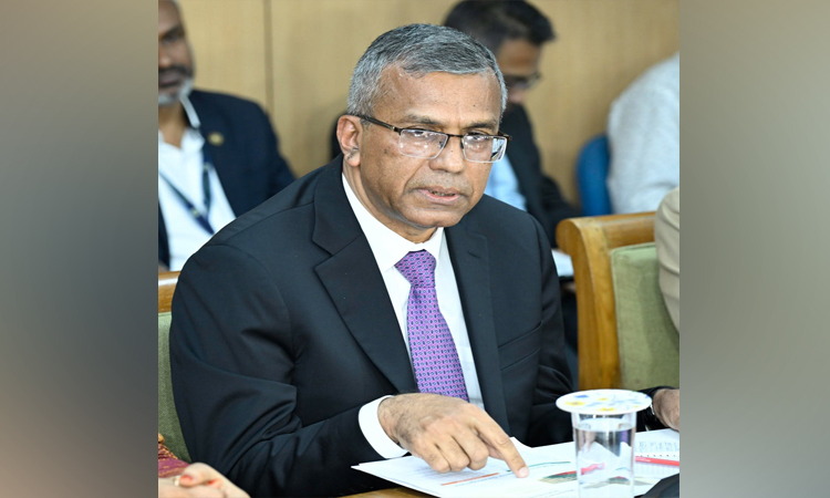 BB chief urges restraint over speculation on Islami Bank