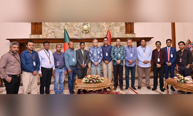 President urges journalists to uphold highest standards of professionalism, ethics 