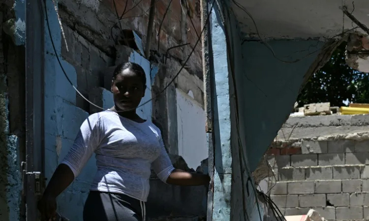 After quakes, Venezuelans fear losing damaged homes