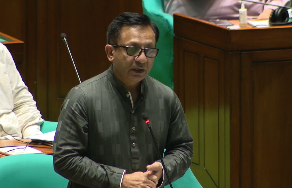 Govt pursuing PTAs, CEPA to expand trade with SAARC countries: Commerce Minister