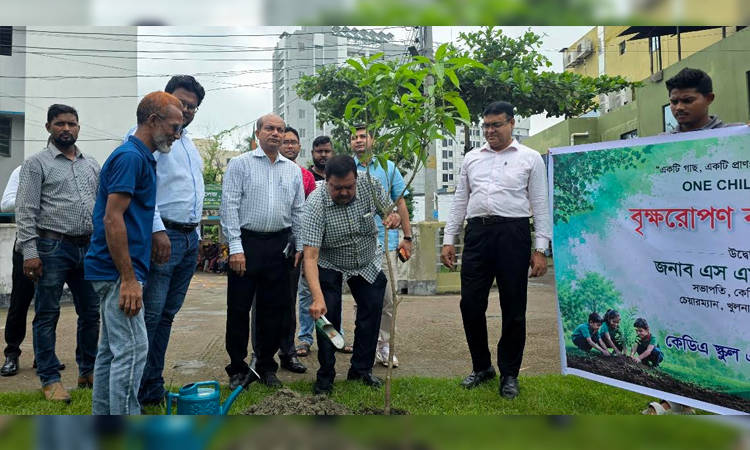 KDA chairman inaugurates tree plantation programme in Khulna