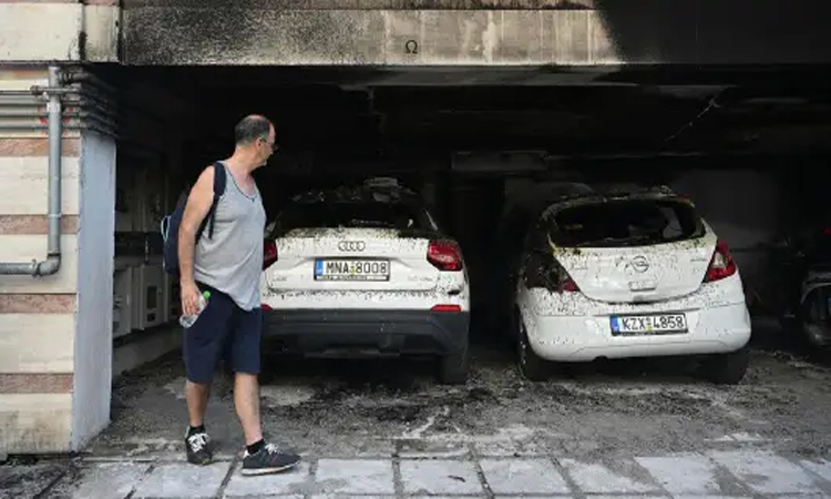 Greek anti-terror police arrest three after blast kills woman