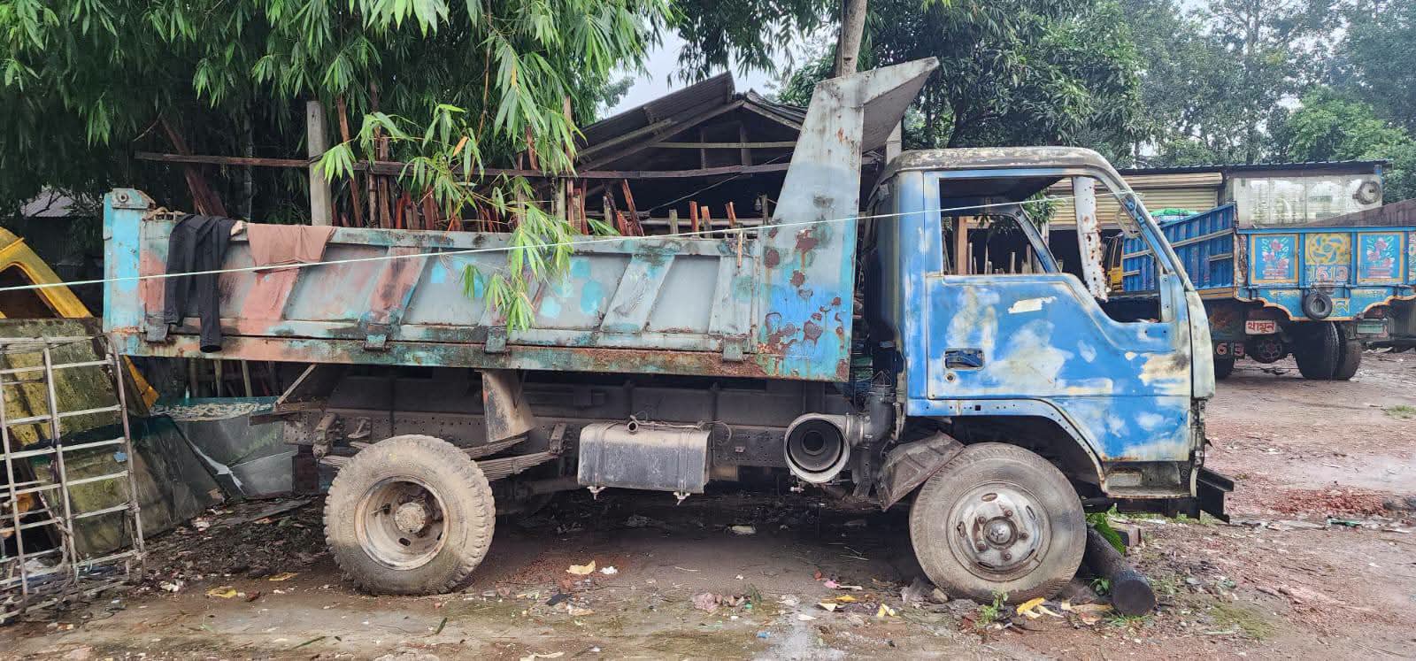 3 municipal vehicles recovered in Narsingdi