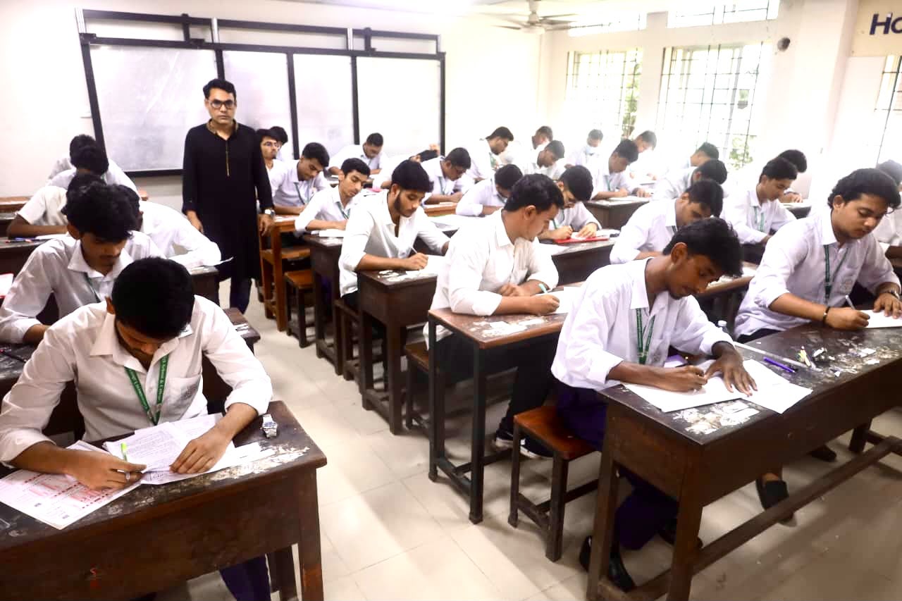 HSC, equivalent exams to go on across country except Chattogram Board