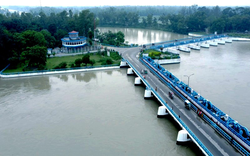 Teesta crosses danger level, temporary flooding likely in greater Rangpur