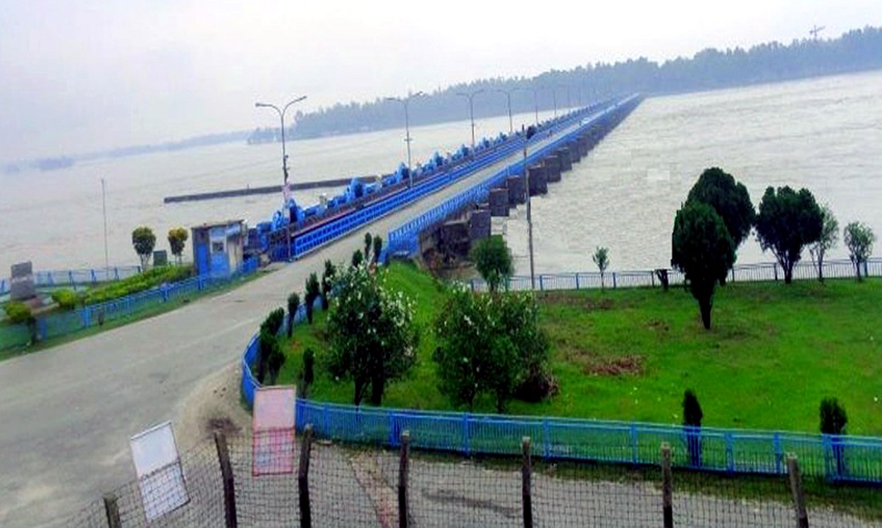 Teesta flows below danger level at Dalia point, showing improving trend