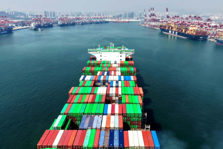 China's economic growth hits slowest pace in more than three years