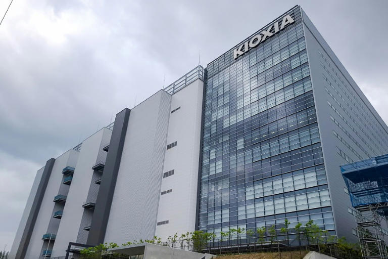 AI ignites 'ignored sector' for Japan chipmaker Kioxia